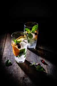 レモン水を飲むことで体臭は改善されるのか？