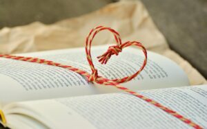男の体臭を改善するために必要な栄養素は何ですか？
